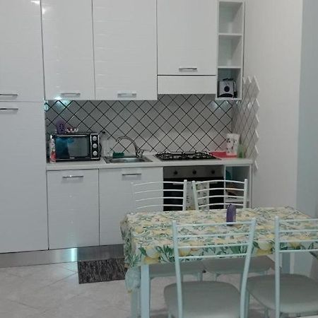 Marilyn House Apartamento Desenzano del Garda Exterior foto