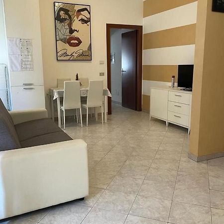 Marilyn House Apartamento Desenzano del Garda Exterior foto