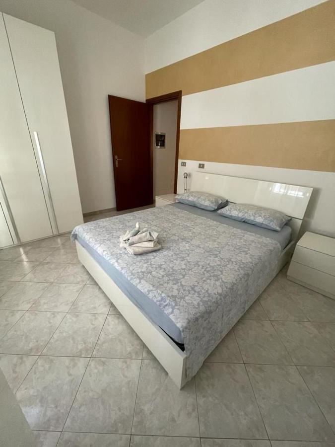 Marilyn House Apartamento Desenzano del Garda Exterior foto