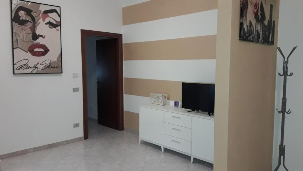 Marilyn House Apartamento Desenzano del Garda Exterior foto