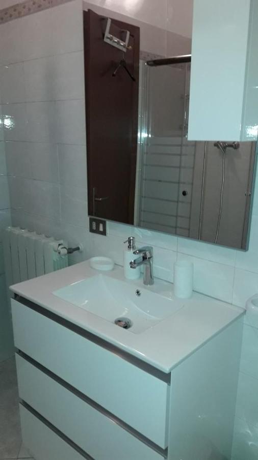 Marilyn House Apartamento Desenzano del Garda Exterior foto